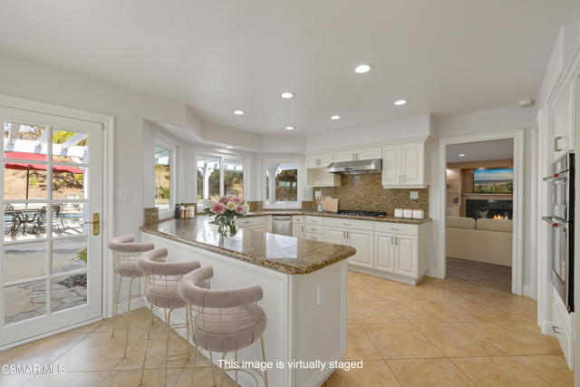 Image 17 of 70 For 5475 Bromely Drive