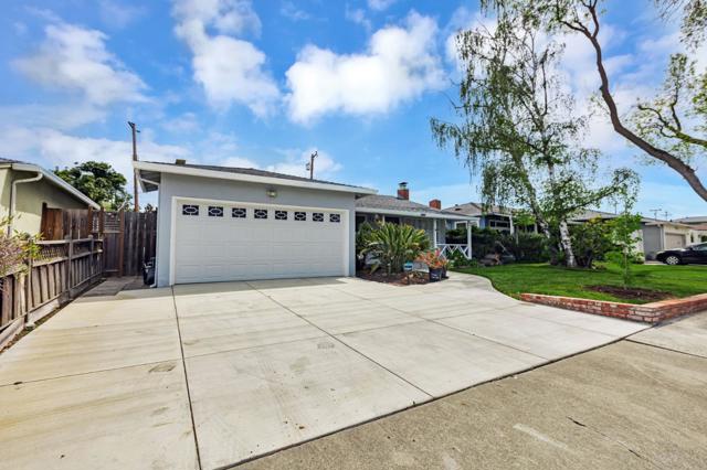 2806 Ruth Court, Santa Clara CA: https://media.crmls.org/mediaz/b50a3248-ec6b-40ce-858f-409a38596bb8.jpg