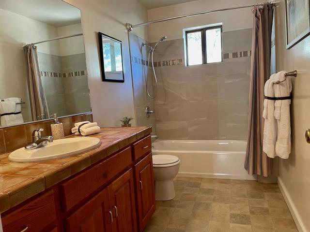 2661 Old San Jose Road, Soquel CA: https://media.crmls.org/mediaz/b50abd14-aa37-424c-81ae-b6a15b80d9f8.jpg