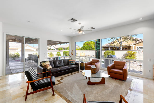 78210 Gray Hawk Drive, Palm Desert CA: https://media.crmls.org/mediaz/b50c3ac8-d35b-4dac-949c-7906b575440c.jpg