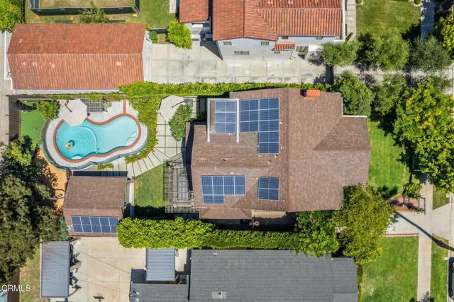 1327 Campbell Street, Glendale CA: https://media.crmls.org/mediaz/b50eaeea-6a70-43c1-b5a9-06c680f6a37f.jpg