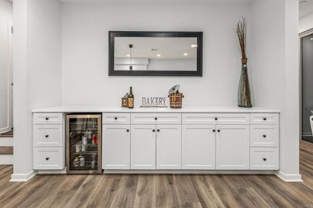 1003 Overton Court, Tustin CA: https://media.crmls.org/mediaz/b50f3b49-c862-4313-bdba-6d5c02ac4116.jpg