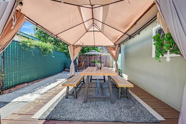 Image 39 of 52 For 2038 Boca Raton St