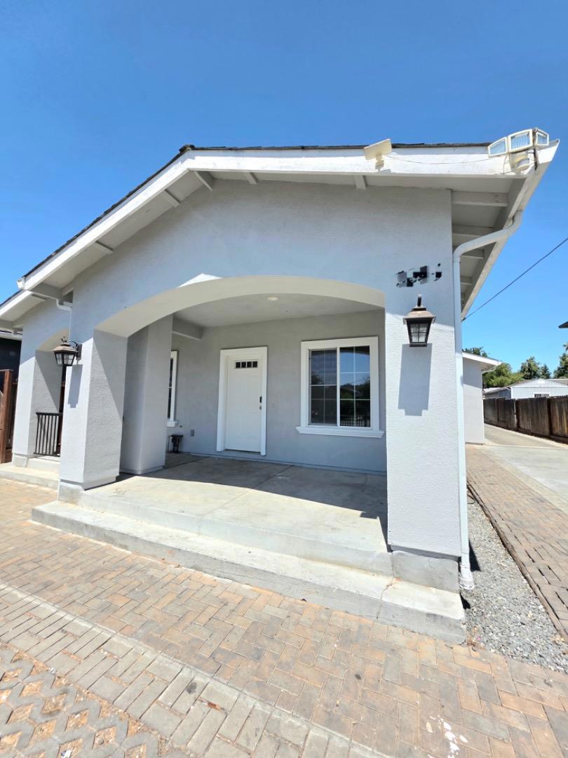3405 E Hills Drive