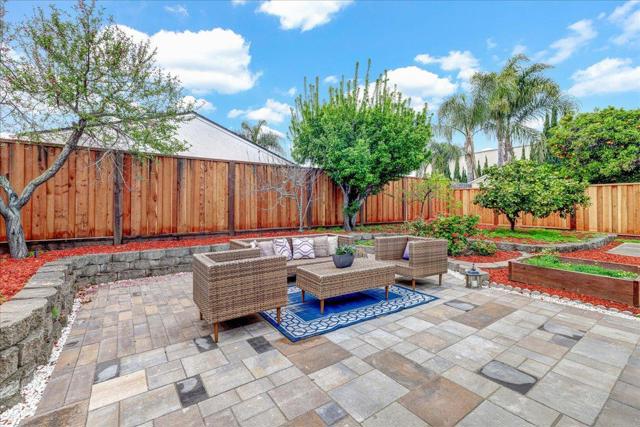 824 Acacia Avenue, Sunnyvale CA: https://media.crmls.org/mediaz/b5131312-5985-4f07-a91a-8bb066127c1d.jpg