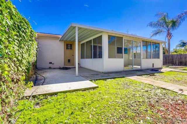 1714 Fairdale, San Diego, California 92027, 2 Bedrooms Bedrooms, ,1 BathroomBathrooms,Condominium,For Sale,Fairdale,250019616SD