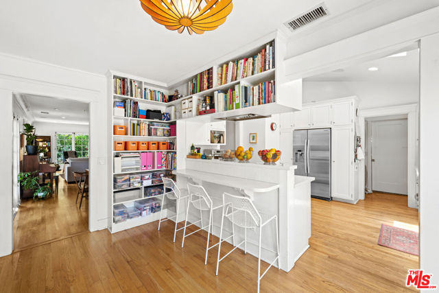 568 N Gower Street, Los Angeles CA: https://media.crmls.org/mediaz/b513b34f-45be-4fb6-bb58-6f953f6237e8.jpg