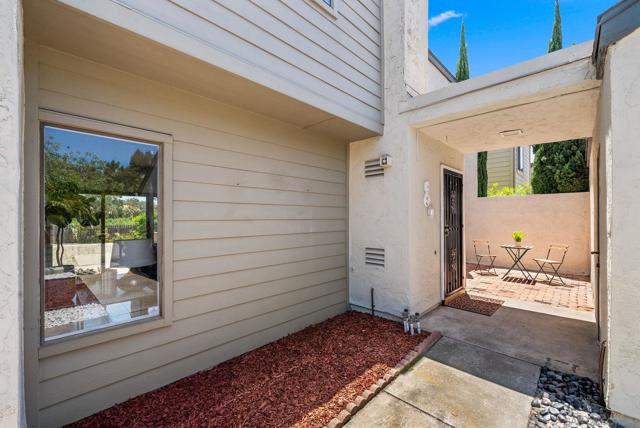 5751 Menorca Dr, San Diego CA: https://media.crmls.org/mediaz/b514c0f4-bb96-43b4-a01d-2314ba33aa10.jpg