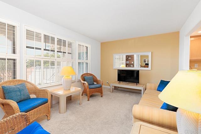 Detail Gallery Image 6 of 19 For 7757 Eads Ave #C 2,  La Jolla,  CA 92037 - 2 Beds | 2 Baths
