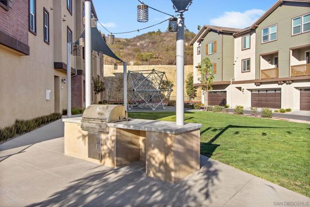 205 Mission Villas Rd, San Marcos, California 92069, 3 Bedrooms Bedrooms, ,2 BathroomsBathrooms,Condominium,For Sale,Mission Villas Rd,250020001SD