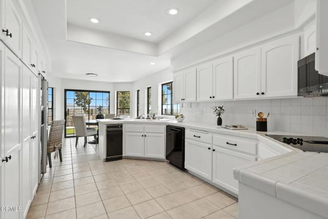 38470 Ave De La Bandolero, Temecula CA: https://media.crmls.org/mediaz/b5163d03-788a-4ef5-bcd6-888de8bc417d.jpg
