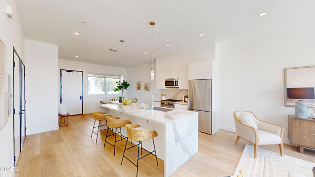 Detail Gallery Image 2 of 24 For 957 Figueroa Ter #308,  Los Angeles,  CA 90012 - 2 Beds | 2/1 Baths