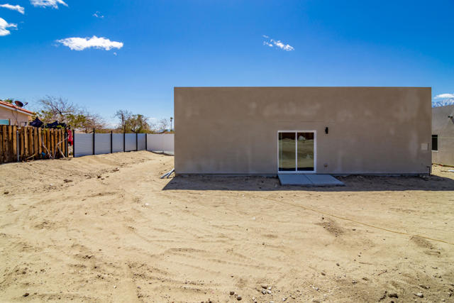 Image 18 of 22 For 13292 El Cajon Drive