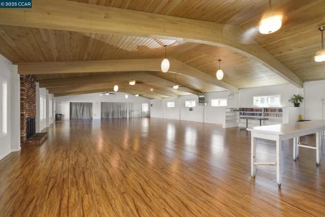 55 Pacifica Ave, Bay Point CA: https://media.crmls.org/mediaz/b51c2671-a7c6-46ed-b4d1-58a50dc78a1c.jpg