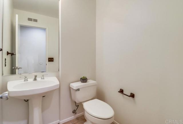 2300 Palomira Court, Chula Vista CA: https://media.crmls.org/mediaz/b51d1f3b-0ba2-44a7-b33e-8c461b6e1760.jpg