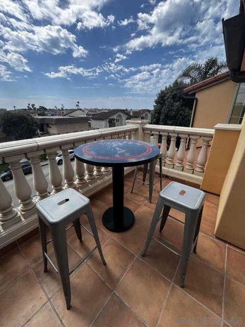 5103 W Wooley Rd, Oxnard CA: https://media.crmls.org/mediaz/b51d80b3-7d46-479c-ada9-de2d723a57a6.jpg