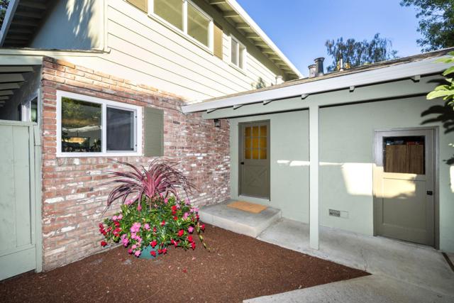 41484150 Byron Street, Palo Alto CA: https://media.crmls.org/mediaz/b51da0ee-6d3a-4c39-b6af-e89c511a4320.jpg