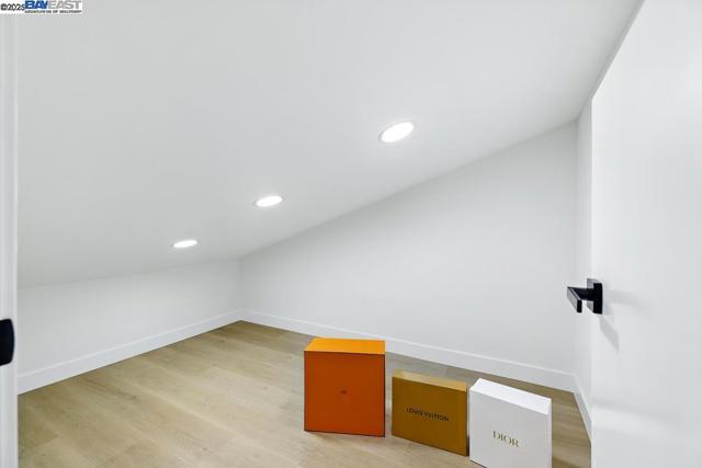 739 Aries Ln, Foster City CA: https://media.crmls.org/mediaz/b51e3eef-7f95-4f98-9314-cf2ea4835f2f.jpg