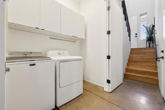 730 HENRY STREET, Oakland CA: https://media.crmls.org/mediaz/b51fa0ee-d710-4f9a-b3a7-f22a83714526.jpg