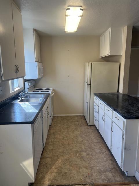 Photo #5: PTP2305994 Listing 