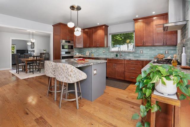 4214 Gull Cove Way, Capitola CA: https://media.crmls.org/mediaz/b521c162-26ad-4d8a-a563-2aa98f8f97f6.jpg