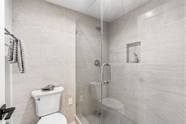 Image 27 of 59 For 212 Pacific Street