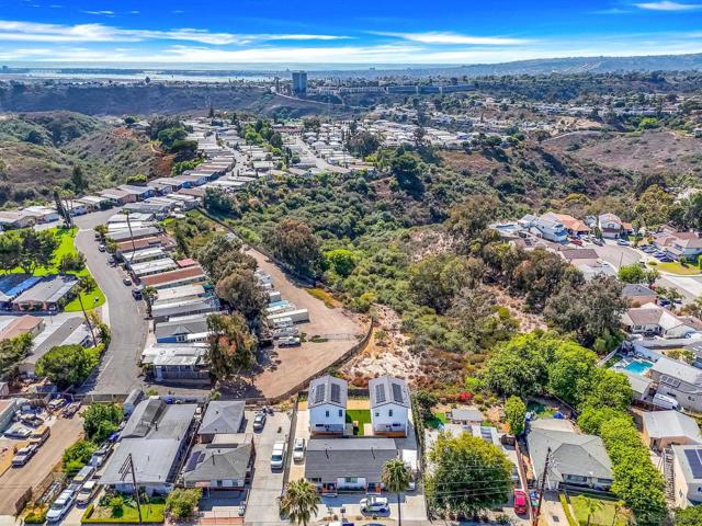 2868 Preece St, San Diego CA: https://media.crmls.org/mediaz/b52231f9-dca8-4766-8e40-e4ebb7970c4c.jpg