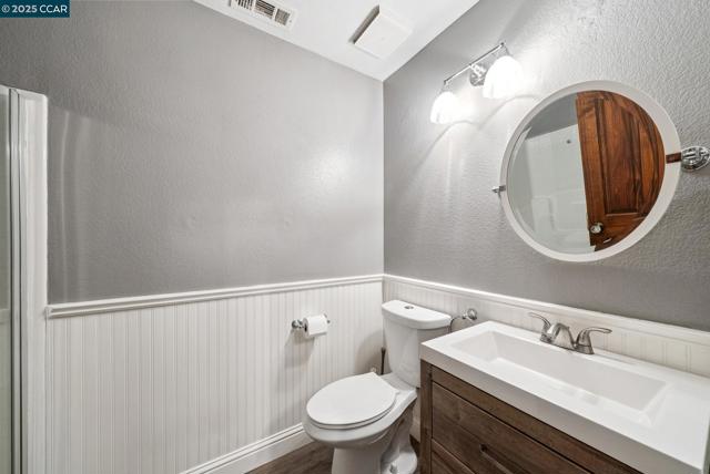4813 Carrington Dr, Oakley CA: https://media.crmls.org/mediaz/b522cde7-f451-4e7d-8f16-bd1decf0f122.jpg