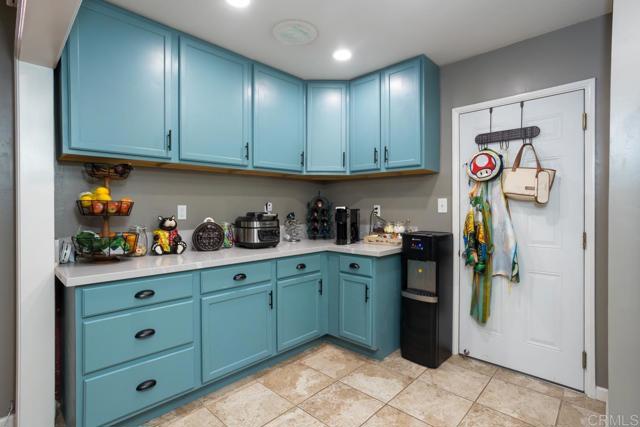 Detail Gallery Image 8 of 15 For 3443 Trophy Dr, La Mesa,  CA 91941 - 4 Beds | 2 Baths
