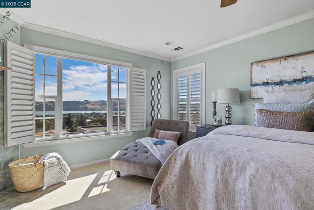 1620 Saint Francis Ct, Benicia CA: https://media.crmls.org/mediaz/b524bb5b-40d1-42fb-943f-cd6db7b38373.jpg