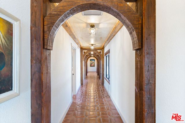 57387 San Juan Road, Yucca Valley CA: https://media.crmls.org/mediaz/b524f5fe-5196-42af-9cba-428774517c98.jpg