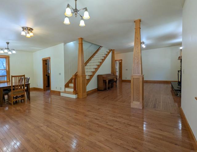 53300 Meadow Drive, Idyllwild CA: https://media.crmls.org/mediaz/b5256646-744c-4cbf-a2b7-5ff8fba22d98.jpg
