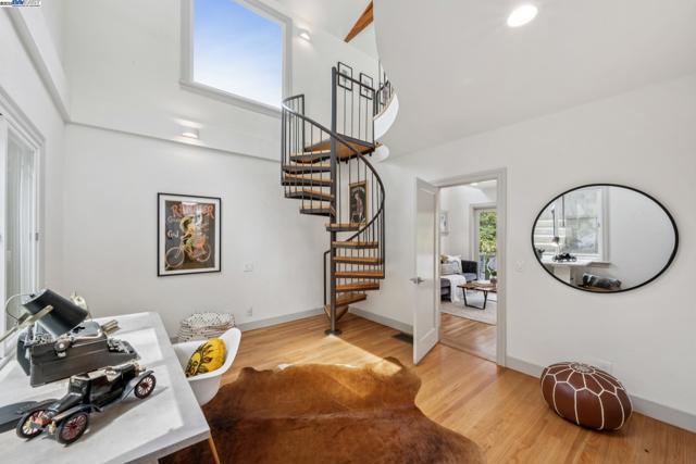 198 BRET HARTE ROAD, Berkeley CA: https://media.crmls.org/mediaz/b5257b22-7530-411c-9484-b264b30898e5.jpg