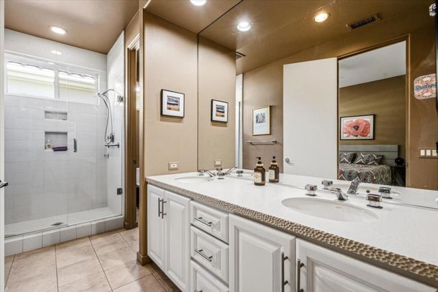 384 Tomahawk Drive, Palm Desert, CA 92211