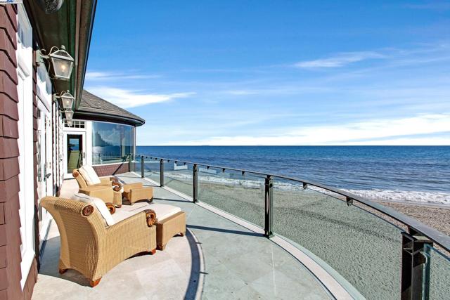 797 Las Olas Dr, Aptos CA: https://media.crmls.org/mediaz/b525ce51-40da-484e-b915-24cfb577c957.jpg