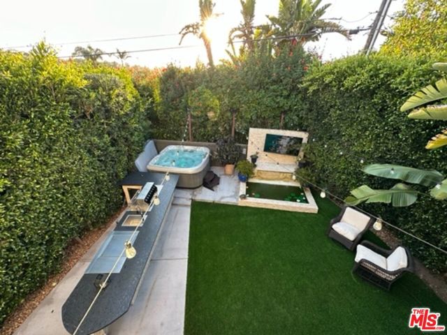 136 Via Los Miradores, Redondo Beach, California 90277, 4 Bedrooms Bedrooms, ,3 BathroomsBathrooms,Residential,Sold,Via Los Miradores,23294447