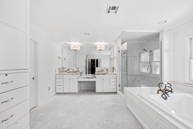 6144 1/4 Chesebro Road, Agoura Hills CA: https://media.crmls.org/mediaz/b5285f89-68bf-4812-82d4-9962f3006595.jpg