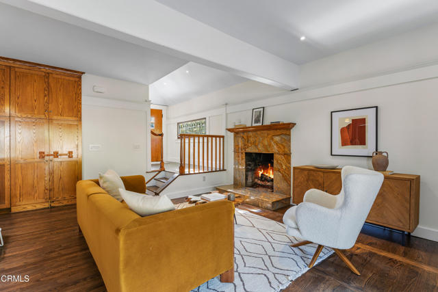 1954 Primrose Avenue, South Pasadena CA: https://media.crmls.org/mediaz/b5285fbf-d3d1-4087-a248-bac754b2693d.jpg