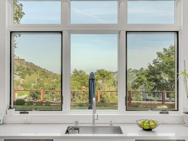 60 Glengarry Way, Hillsborough CA: https://media.crmls.org/mediaz/b52886fc-7b0f-4382-93d1-48516b2bc540.jpg