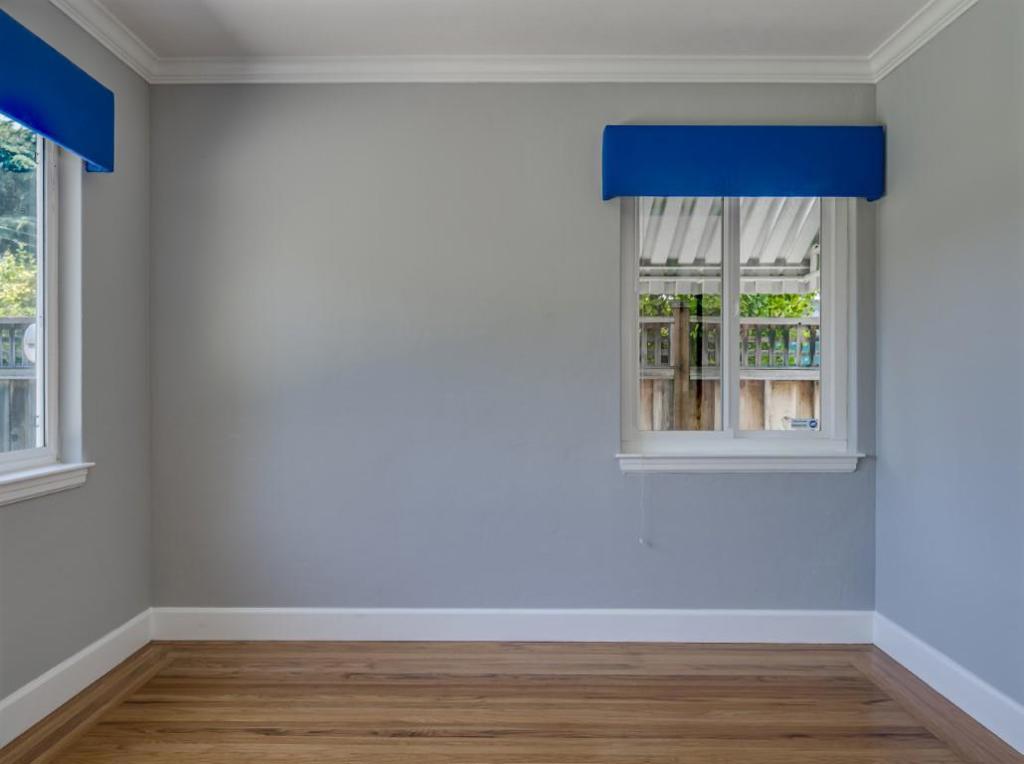 https://media.crmls.org/mediaz/b528d9ee-54f1-48f1-92c9-1cf8bf953fd4.jpg?preset=X-Large