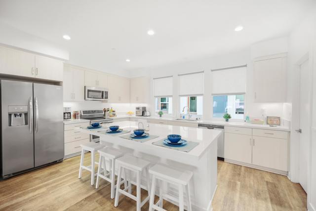 758 Seaside Street, Chula Vista CA: https://media.crmls.org/mediaz/b528f674-4b65-40c6-a65f-9ec49edd133c.jpg