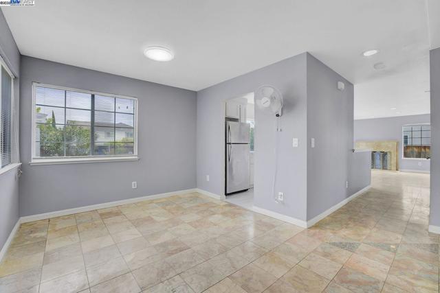1618 Putnam St, Antioch CA: https://media.crmls.org/mediaz/b5290360-23c7-4680-b3a8-9dd48116579d.jpg