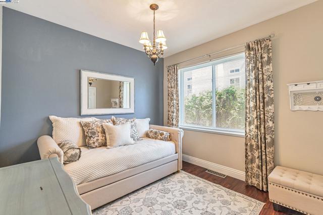 2460 Magnolia Way, Morgan Hill CA: https://media.crmls.org/mediaz/b5297d4b-061a-4e83-8a6b-882eb8fcb79f.jpg