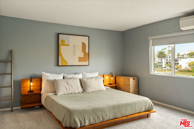 6400 Pacific Avenue, Playa del Rey CA: https://media.crmls.org/mediaz/b529a5d4-4c5a-45ab-b313-2f4c56c452b9.jpg