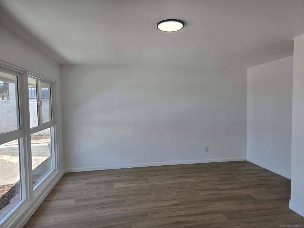 3133 54th St - photo 3