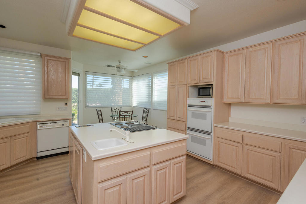 MLS #219139896DA image #16