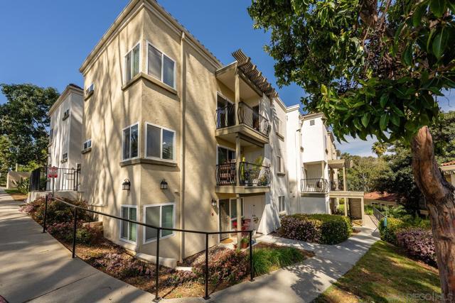 3605 Ash St, San Diego CA: https://media.crmls.org/mediaz/b52b0b6d-d528-4cea-8982-851c74fe2fec.jpg