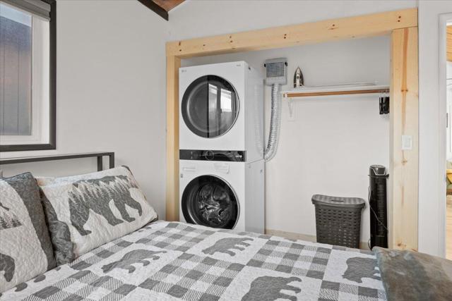 972 Pinon Lane, Big Bear CA: https://media.crmls.org/mediaz/b52c581a-461d-449e-87ac-e124a9623e84.jpg