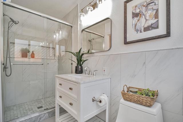 5232 Proctor Road, Castro Valley CA: https://media.crmls.org/mediaz/b52d28f2-7a3d-4f84-9543-9067a8ca0cf6.jpg