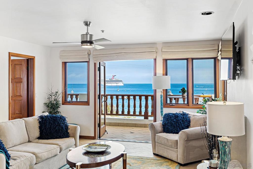 68 Playa Azul, Avalon, CA 90704